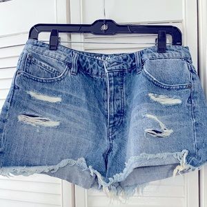 Volcom demin shorts, size 28